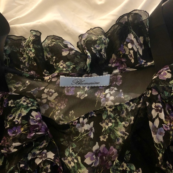 Black Blumarine cold shoulder shirt. Size 6. NWOT. - Picture 2 of 7